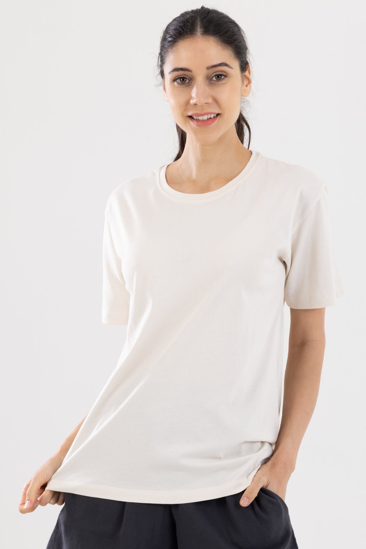 Bisiklet Yaka Kadın Basic Tişört - Krem