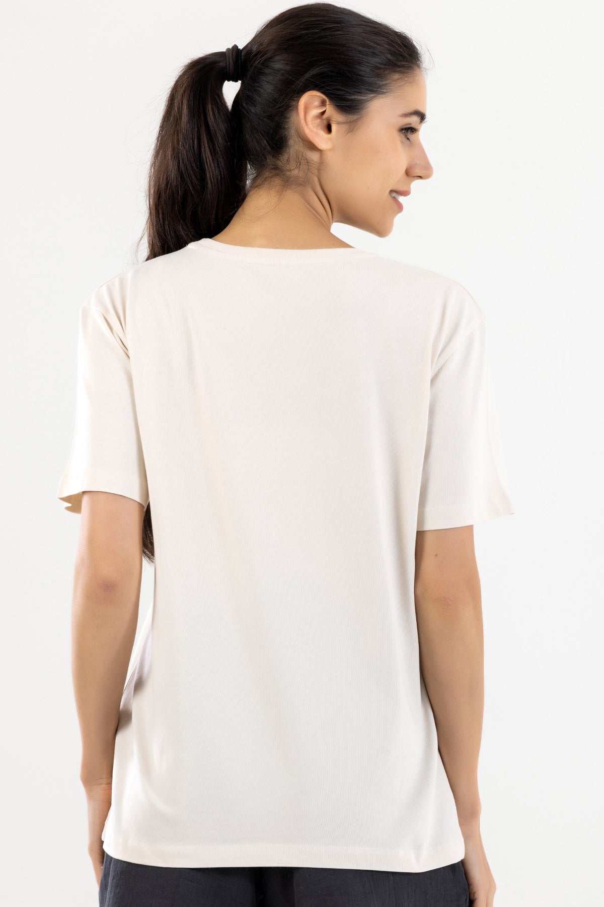 Bisiklet Yaka Kadın Basic Tişört - Krem
