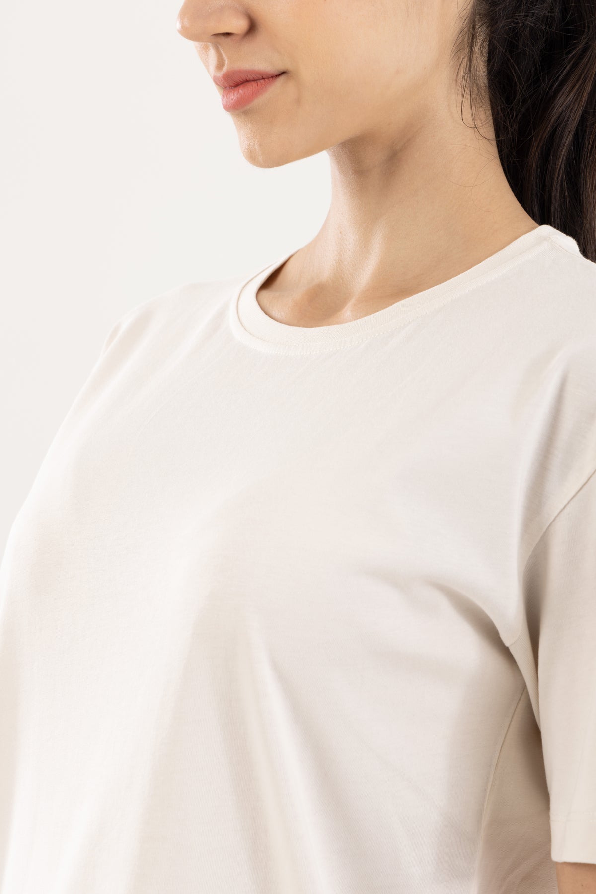 Bisiklet Yaka Kadın Basic Tişört - Krem