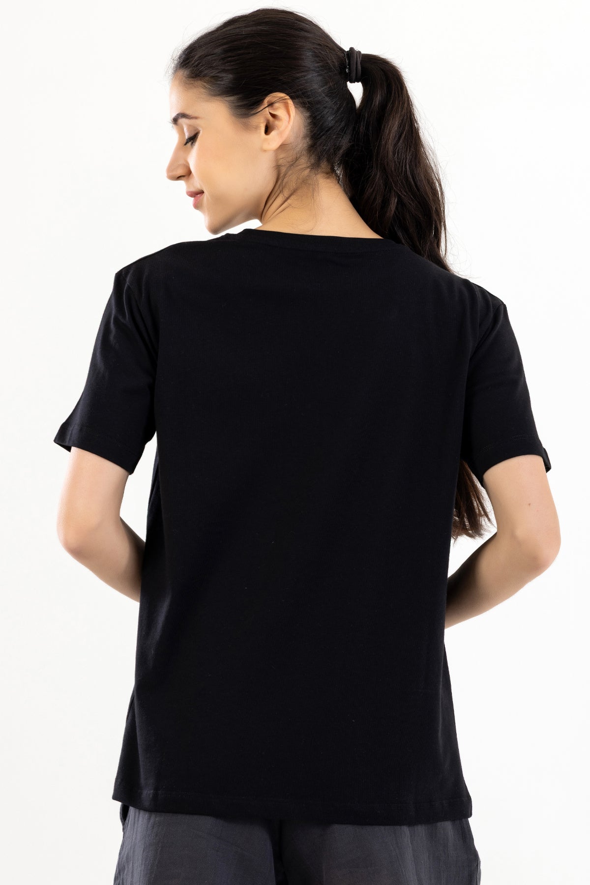 Bisiklet Yaka Kadın Basic Tişört - Siyah