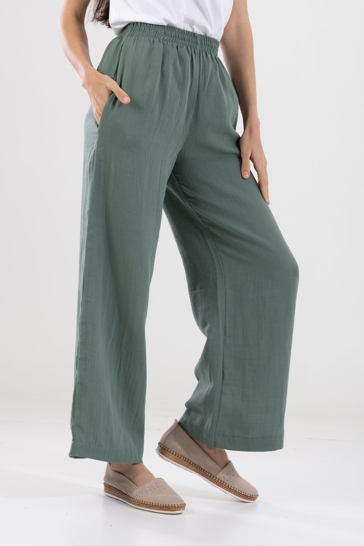 Dökümlü Bol Paça Kadın Müslin Pantolon - Su Yeşili