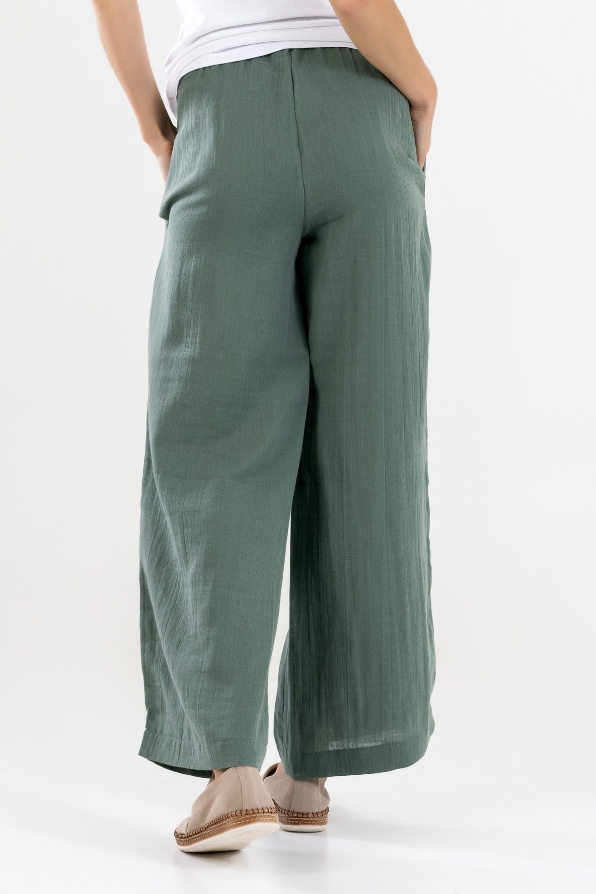 Dökümlü Bol Paça Kadın Müslin Pantolon - Su Yeşili